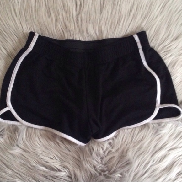 Mossimo Supply Co. Pants - Mossimo Supply Co. | Dolphin Hem Shorts Medium